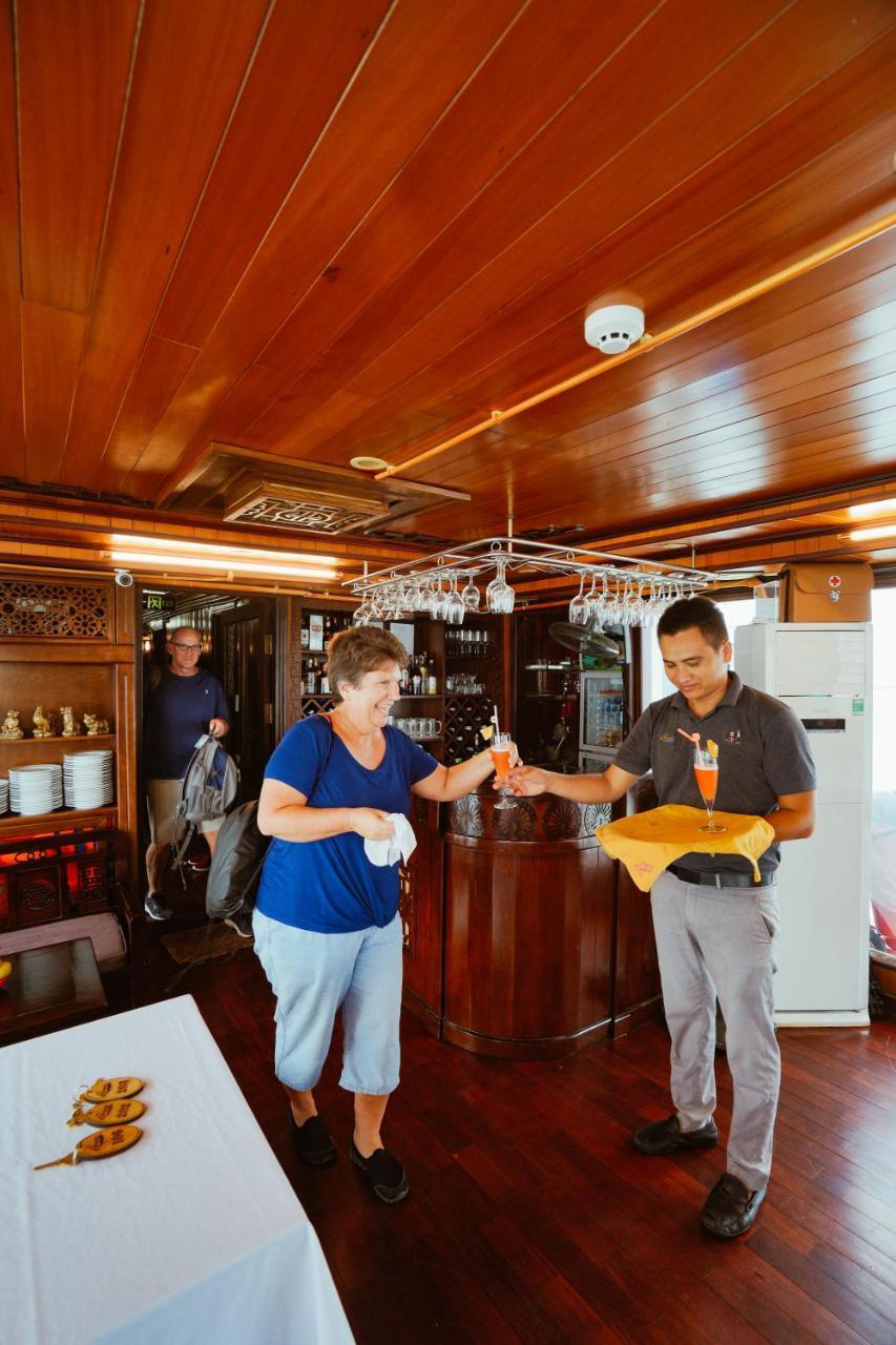 Renea Cruises Halong Hotel Ha Long Exterior foto