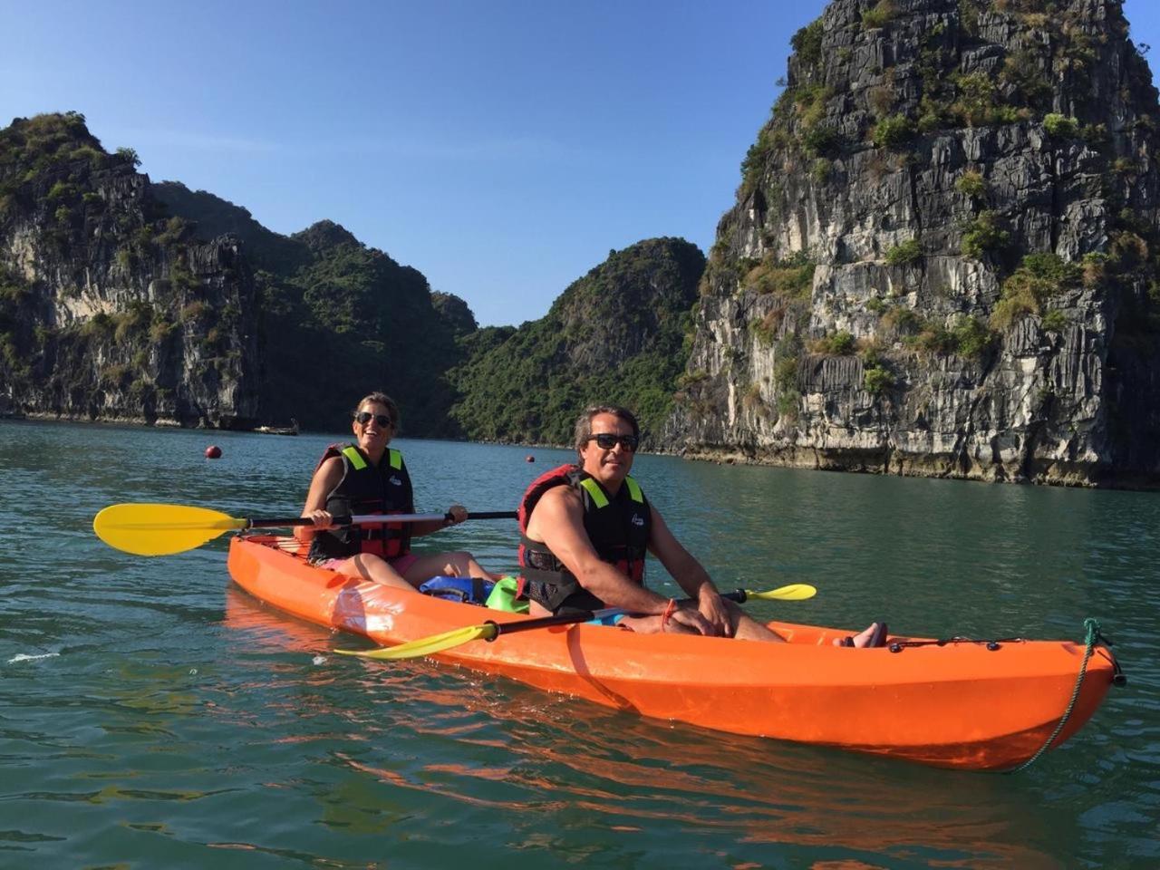 Renea Cruises Halong Hotel Ha Long Exterior foto